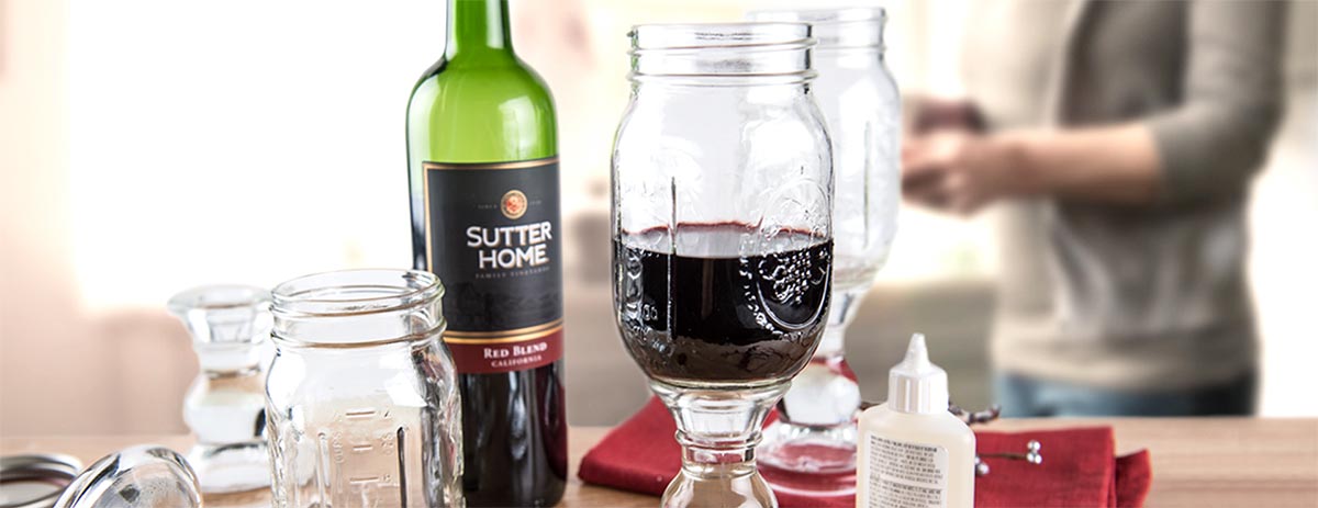 DIY Mason Jar Wine Glasses That Double as Party Favors - Sutter