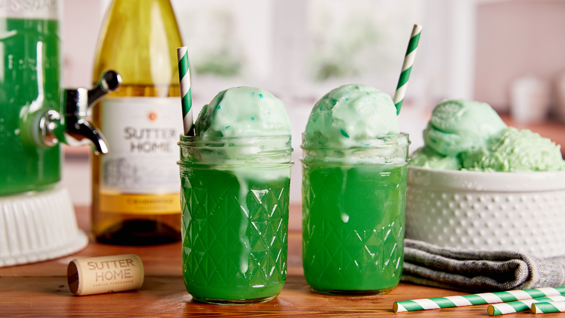 Enjoying Our Sutter Home “Good Luck” Wine Cocktail Is All the Luck You’ll Need