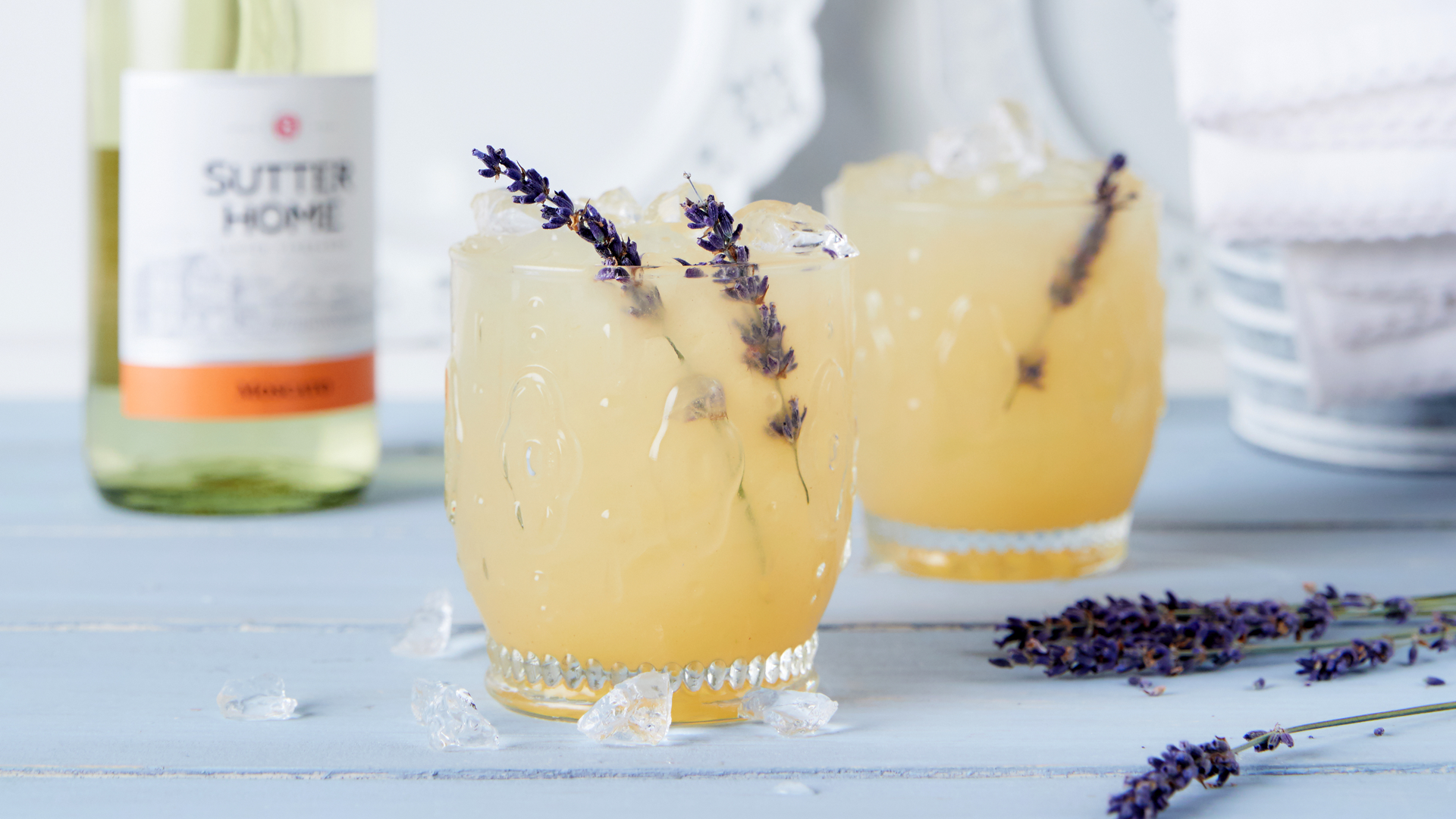 Spring Is Here, So Let’s Cheers Each Other With Our Sutter Home “Sippin’ Pretty” Wine Cocktail